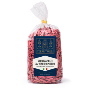 Makaron Strozzapreti z winem Primitivo