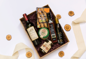 Zestaw delikatesów z winem Château Mamou Cuvée Traditionnelle Bordeaux