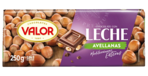 Mleczna czekolada z całymi orzechami laskowymi