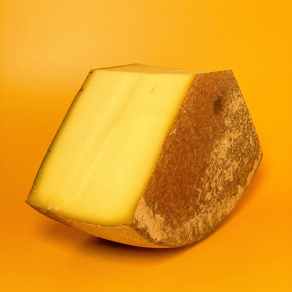 Włoski ser dojrzewający Formaggio Alta Badia