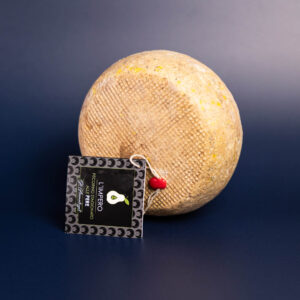 Włoski ser owczy Pecorino Toscano stagionato cacio e pere