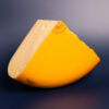 Ser Gouda Veenland Young w plastrach.