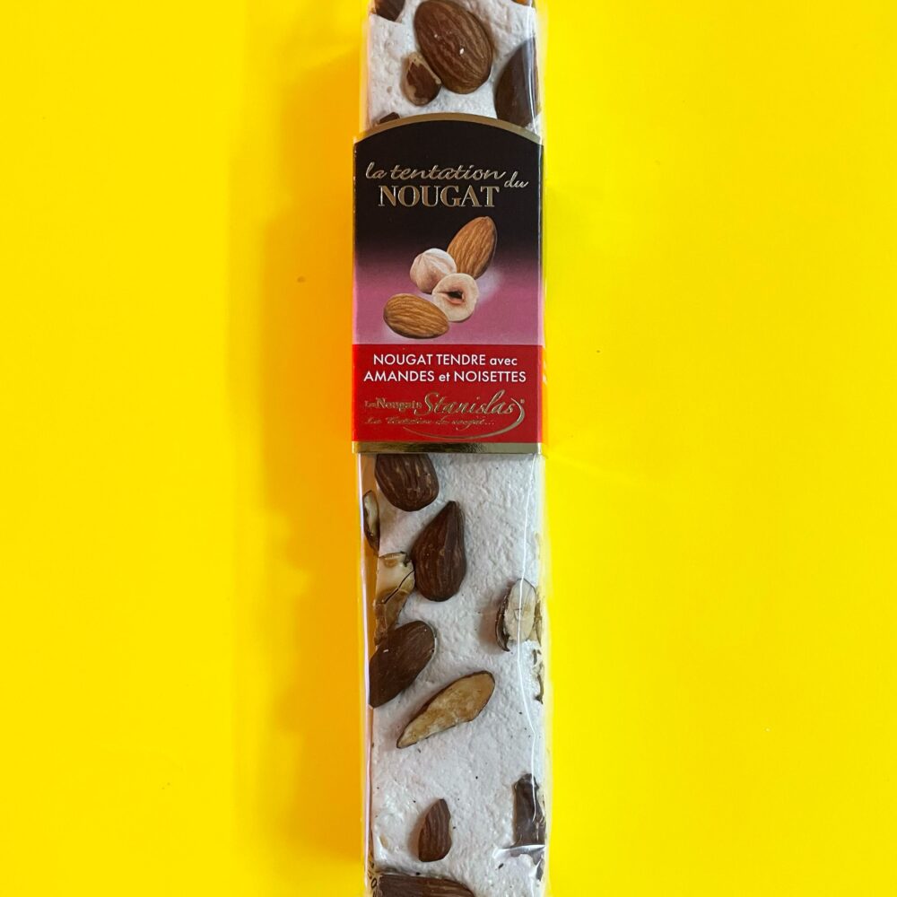 Francuski nugat z migdałami