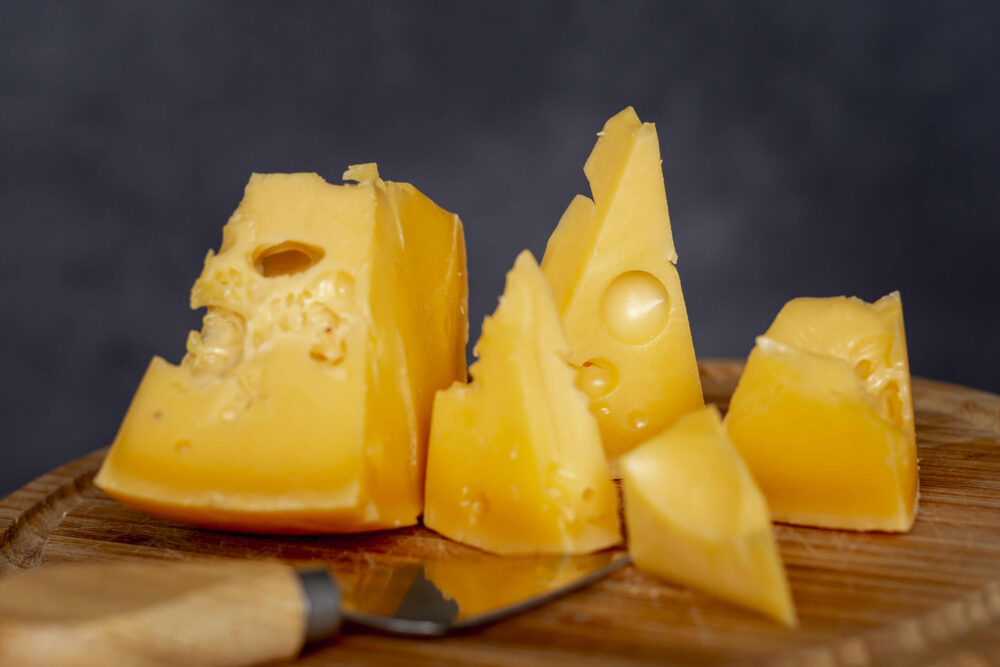 Ser szwajcarski Emmentaler old
